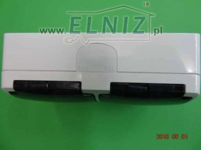 Gniazdko 230V 2-krotne natynkowe hermetyczne z uziemieniem bez przesłon białe klapka dymna Elektro-Plast Opatówek ViP